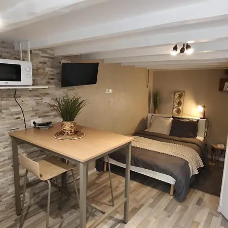 アパート Meuble D'affaires Et De Tourisme *